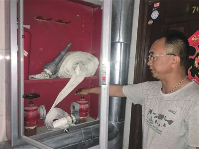     擰開水閥卻沒水。